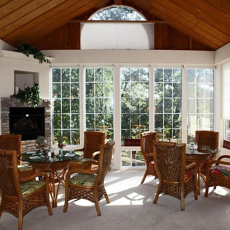 Inn At Harbour Ridge Bed And Breakfast Osage Beach Exterior foto